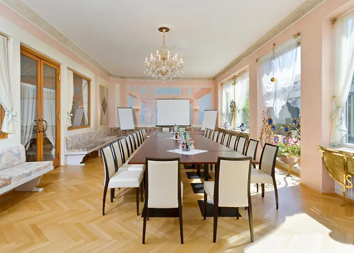 维特尔斯巴赫尔瑞诗高级酒店 酒店