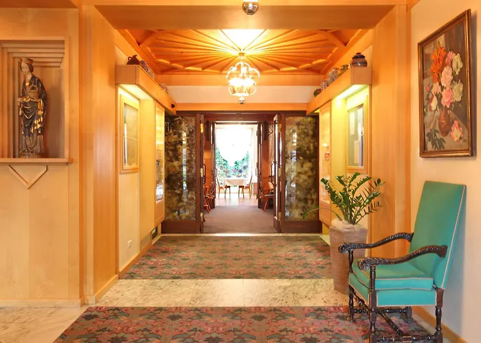 维特尔斯巴赫尔瑞诗高级酒店 加爾米施-帕滕基興