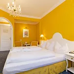 Готель Wittelsbacher Hof Swiss Quality 4*