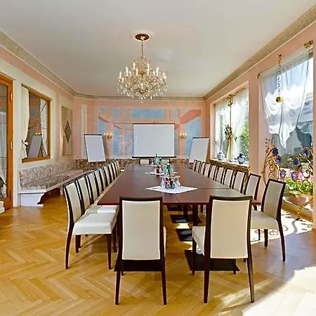 Готель Wittelsbacher Hof Swiss Quality